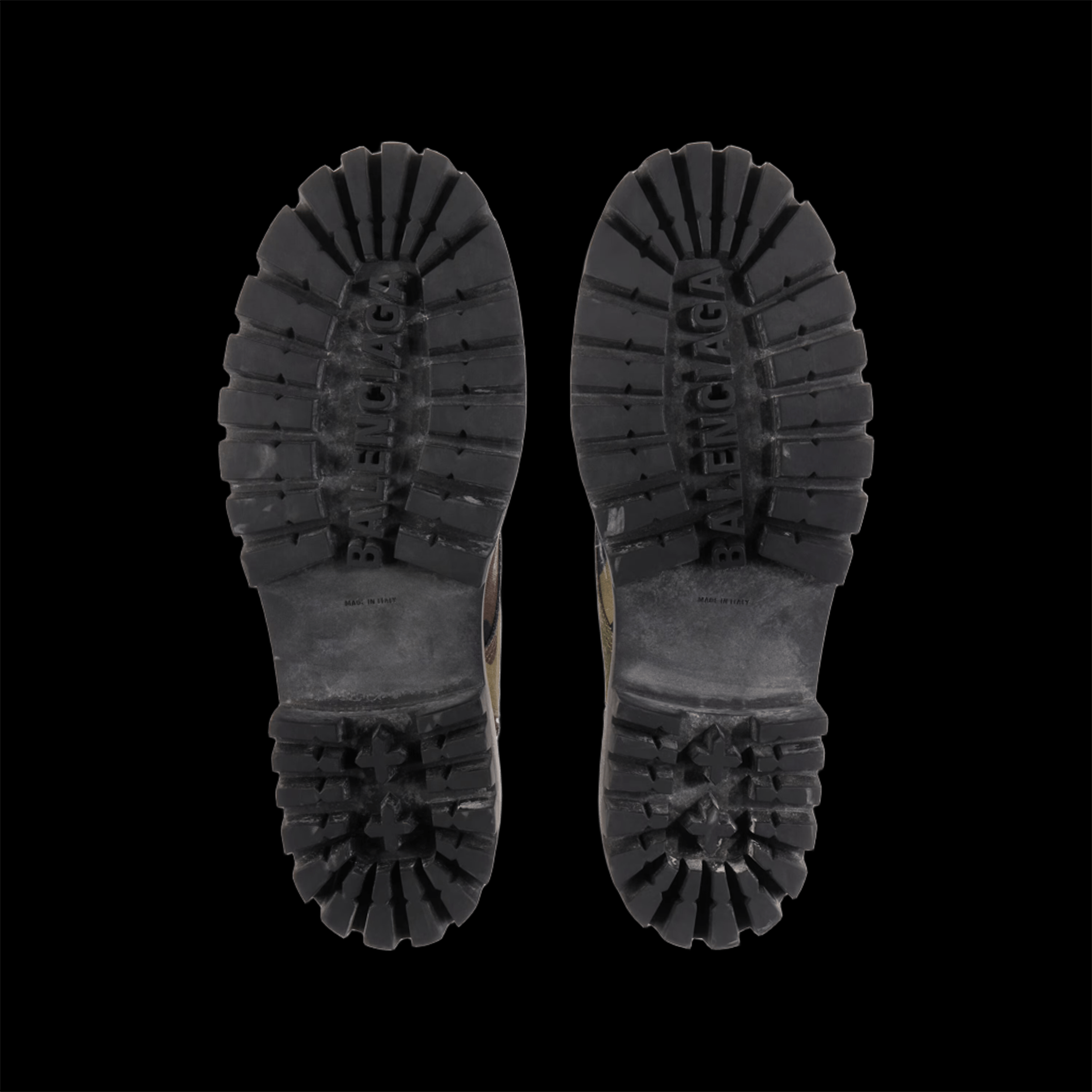 BALENCIAGA STRIKE BOOT CAMO